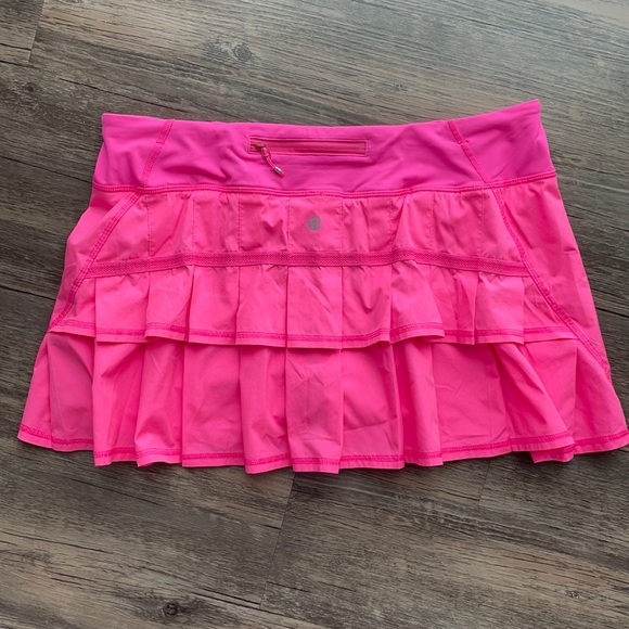 lululemon athletica Dresses & Skirts - Lululemon Run: Pace Setter Skirt